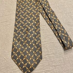 Gucci Gold and Black Silk Tie with Geometric Pattern